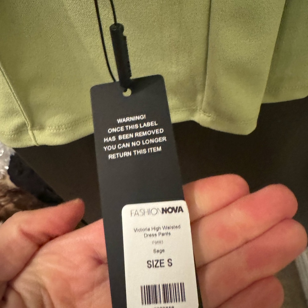 Fashion Nova Lime Green Victoria Pants NWT - Picture 2 of 3